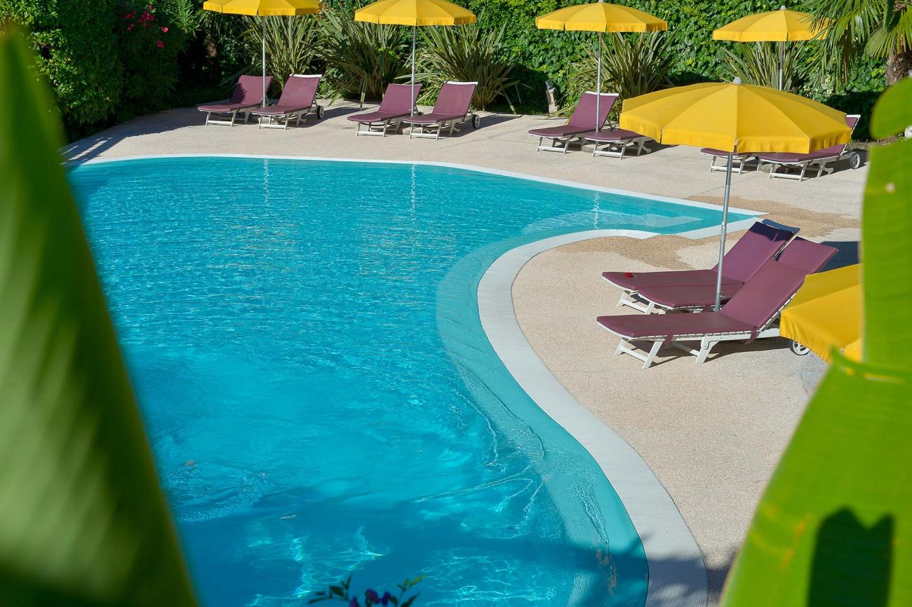 Hotel con piscina a Riva del Garda
