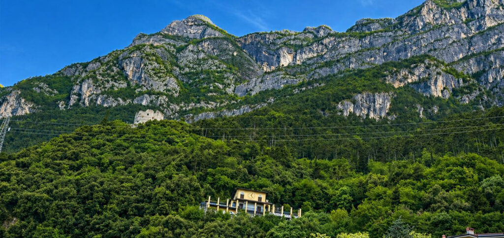 Rooms and suites - Hotel Villa Miravalle, Riva del Garda (photo 95)